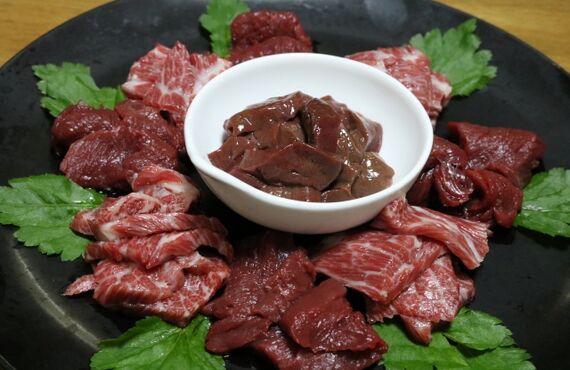 【国産・輸入】馬肉馬刺し「フタエゴ」をお探しなら福岡のMEAT PLUSは全国配送！